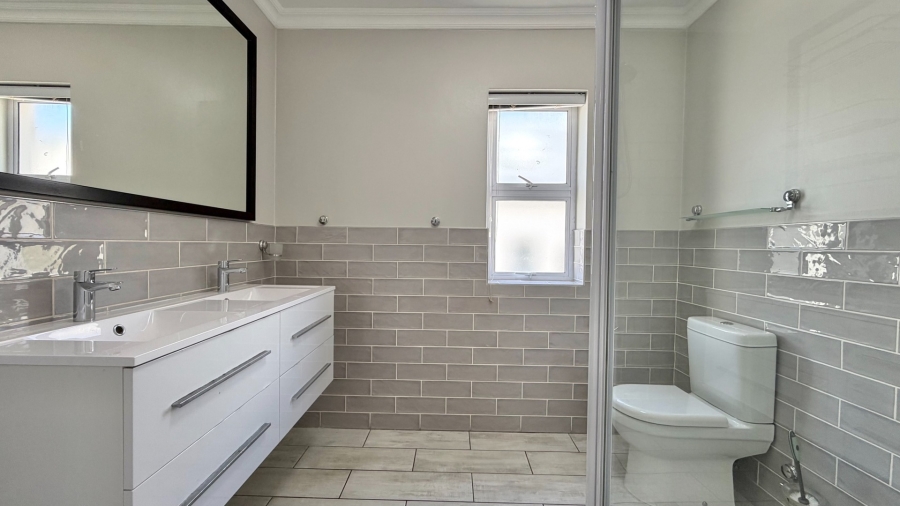 3 Bedroom Property for Sale in Kylemore Western Cape